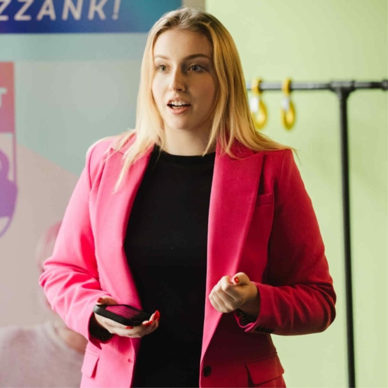 Profile picture of Vivien Pálfi